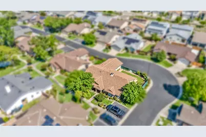2195 Brigadoon Walk, Manteca, CA 95336 - Photo 38