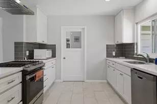 1176 W Mendocino Ave, Stockton, CA 95204 - Photo 18