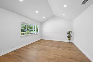 6439 Villa Dr, Sacramento, CA 95842 - Photo 6