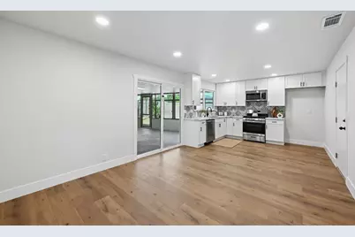 6439 Villa Drive, Sacramento, CA 95842 - Photo 8