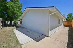 6439 Villa Dr, Sacramento, CA 95842 - Photo 32