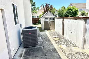 10421 Almanor Cir, Stockton, CA 95219 - Photo 46