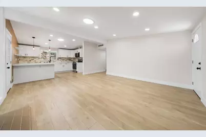 924 Cummins Way, West Sacramento, CA 95605 - Photo 8
