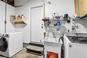 5031 Quonset Dr, Sacramento, CA 95820 - Photo 22