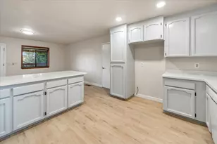 19617 Victoria Dr, Grass Valley, CA 95949 - Photo 8