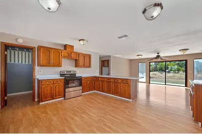 7495 Passalis Lane, Sacramento, CA 95829 - Photo 32