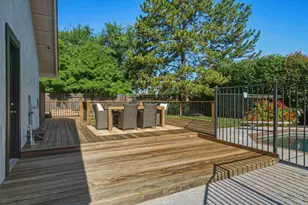1812 Summerhill Dr, Roseville, CA 95661 - Photo 28