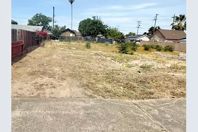119 Willow Avenue, Manteca, CA 95337 - Photo 1