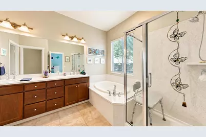 1176 Obsidian Court, Los Banos, CA 93635 - Photo 8