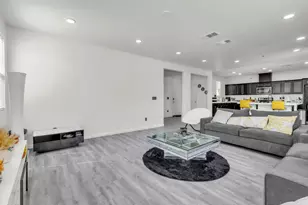 1807 W Woodward Ave, Manteca, CA 95337 - Photo 12