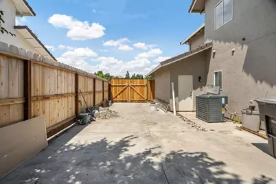 360 Mount Oso Avenue, Tracy, CA 95376 - Photo 20