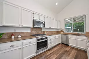 316 Thrush Ct, Roseville, CA 95747 - Photo 16
