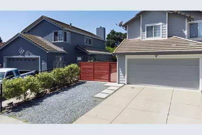 8984 Agate Creek Court, Elk Grove, CA 95758 - Photo 8