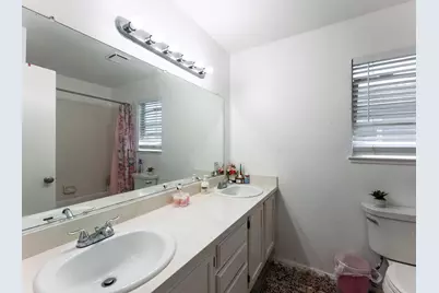 8984 Agate Creek Court, Elk Grove, CA 95758 - Photo 22