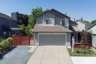 8984 Agate Creek Ct, Elk Grove, CA 95758 - Photo 12