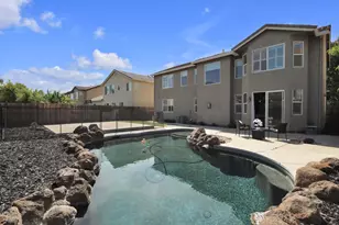 10112 Frank Greg Way, Elk Grove, CA 95757 - Photo 48