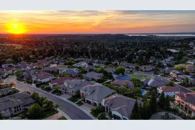 1752 Lake Vista Way, Folsom, CA 95630 - Photo 74