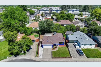 5629 49th Street, Sacramento, CA 95824 - Photo 2