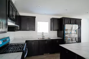 647 5th St, Willows, CA 95988 - Photo 8