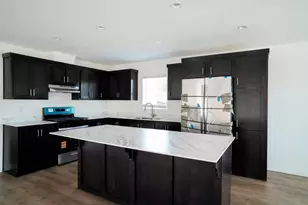 647 5th St, Willows, CA 95988 - Photo 6