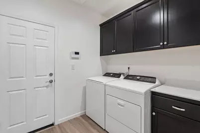 870 W Main Street, Winters, CA 95694 - Photo 32