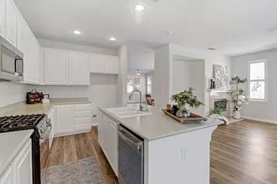 9649 Glacier Creek Way, Elk Grove, CA 95624 - Photo 14