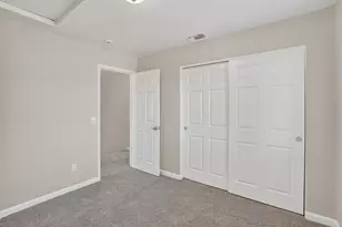 167 Creekside Cir, Sacramento, CA 95823 - Photo 22
