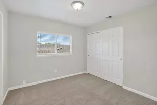 167 Creekside Cir, Sacramento, CA 95823 - Photo 32