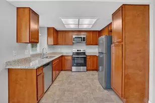167 Creekside Cir, Sacramento, CA 95823 - Photo 6