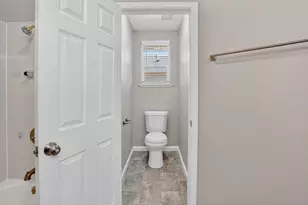 167 Creekside Cir, Sacramento, CA 95823 - Photo 28