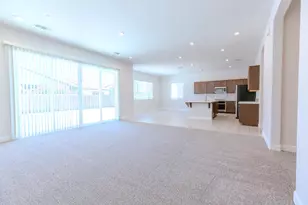 566 Albany St, Lathrop, CA 95330 - Photo 6