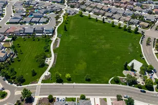 566 Albany St, Lathrop, CA 95330 - Photo 22