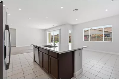 566 Albany Street, Lathrop, CA 95330 - Photo 6
