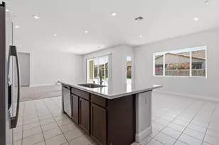 566 Albany St, Lathrop, CA 95330 - Photo 6