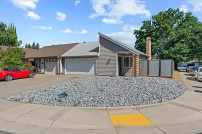 10735 Sterling Wood Way, Rancho Cordova, CA 95670 - Photo 2