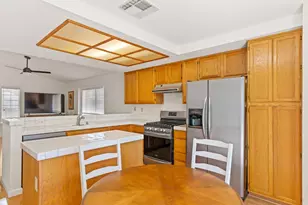8312 Fintown Ct, Sacramento, CA 95828 - Photo 16