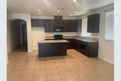 651 Pinelli Drive, Los Banos, CA 93635 - Photo 2