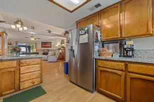 1121 Raymond Dr, Modesto, CA 95351 - Photo 14