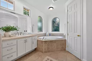 945 Sierra Park Ln, Sacramento, CA 95864 - Photo 28