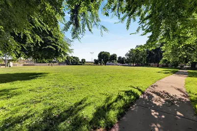 305 21st Street, Sacramento, CA 95811 - Photo 44