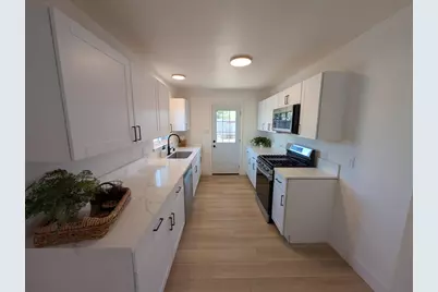 9309 Barth Street, Elk Grove, CA 95624 - Photo 2
