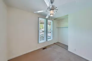 506 Roundtree Ct, Sacramento, CA 95831 - Photo 28