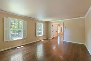 2505 Raleigh Ct, Turlock, CA 95382 - Photo 10