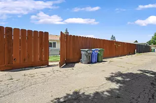 1980 Clemson Ct, Turlock, CA 95382 - Photo 32