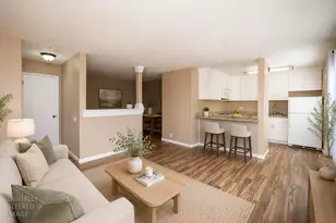 820 E Woodside Ln, Sacramento, CA 95825 - Photo 2