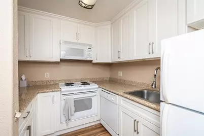 820 E Woodside Lane #2, Sacramento, CA 95825 - Photo 10