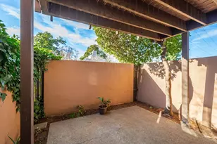 820 E Woodside Ln, Sacramento, CA 95825 - Photo 12