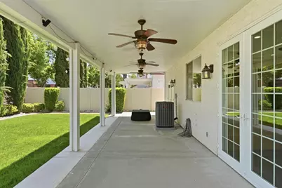 6895 Romanzo Way, Elk Grove, CA 95758 - Photo 2