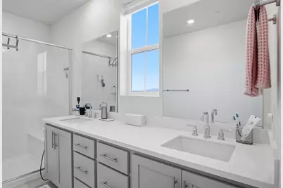 1888 Italia Way, Tracy, CA 95377 - Photo 18