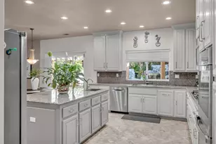 98 Valley Falls Pl, Folsom, CA 95630 - Photo 16